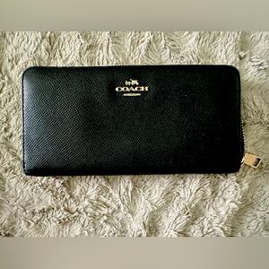 Coach zip wallet